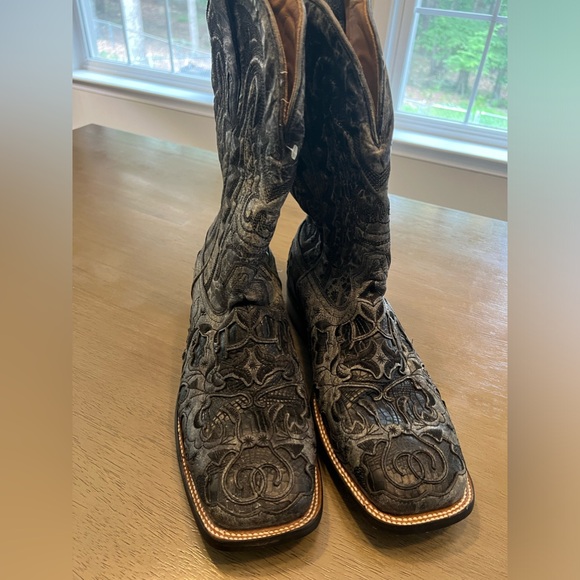 Corral Men's Exotic Alligator Inlay Western Boots - Broad Square Toe - Picture 3 of 6